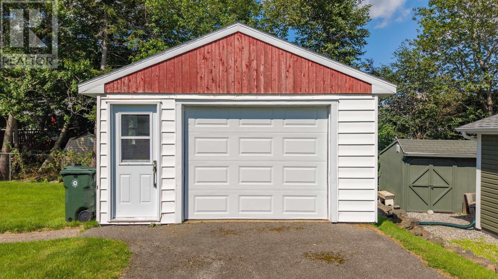 135 Kennedy Avenue, Sydney, Nova Scotia  B1P 3K9 - Photo 4 - 202622053