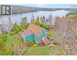 11028 Highway 7, lake charlotte, Nova Scotia