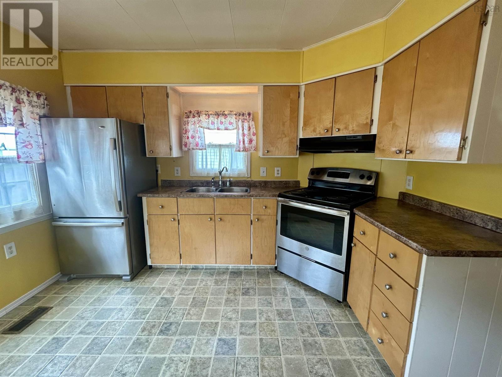 25 King Street, Trenton, Nova Scotia  B0K 1X0 - Photo 2 - 202622073