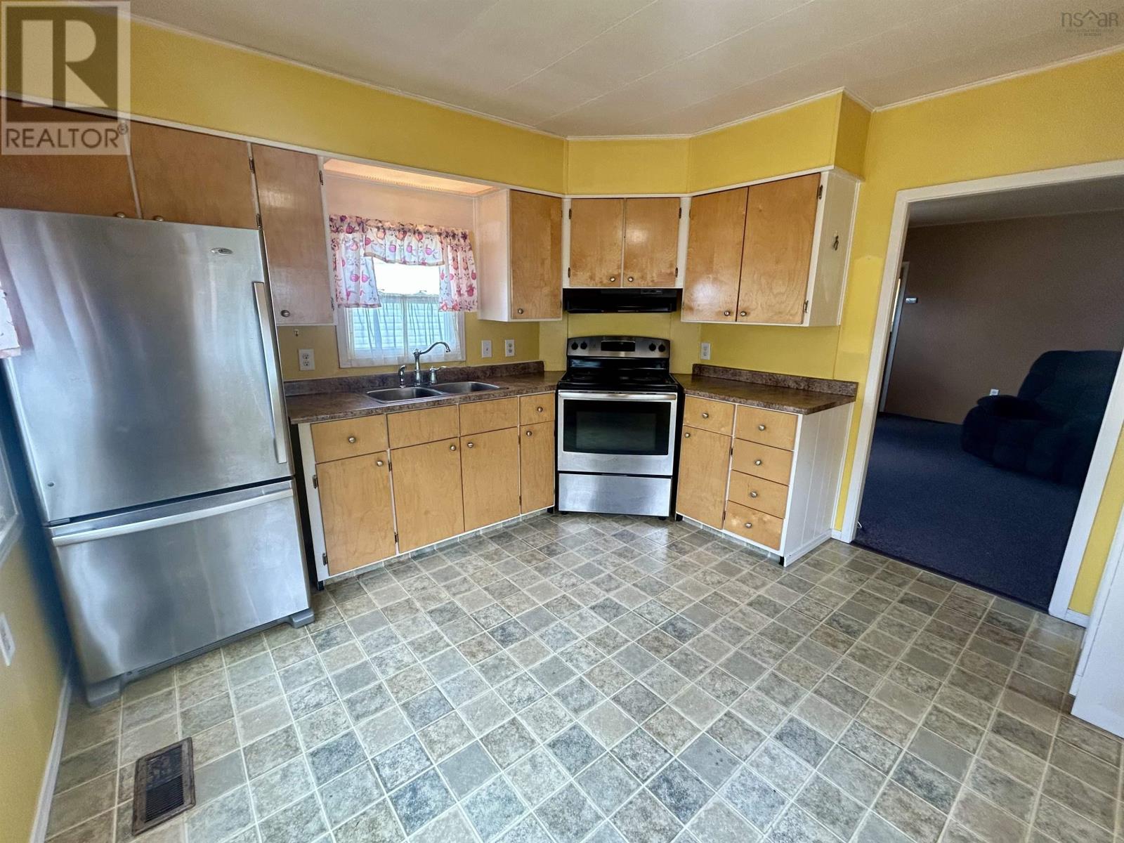 25 King Street, Trenton, Nova Scotia  B0K 1X0 - Photo 3 - 202622073