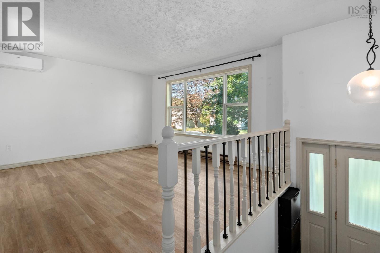 163 Oakdene Avenue, Kentville, Nova Scotia  B4N 2C2 - Photo 4 - 202622399