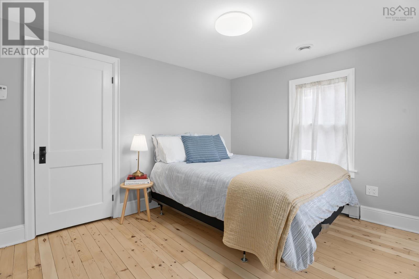 55 Lawrence Street, Lunenburg, Nova Scotia  B0J 2C0 - Photo 19 - 202622409