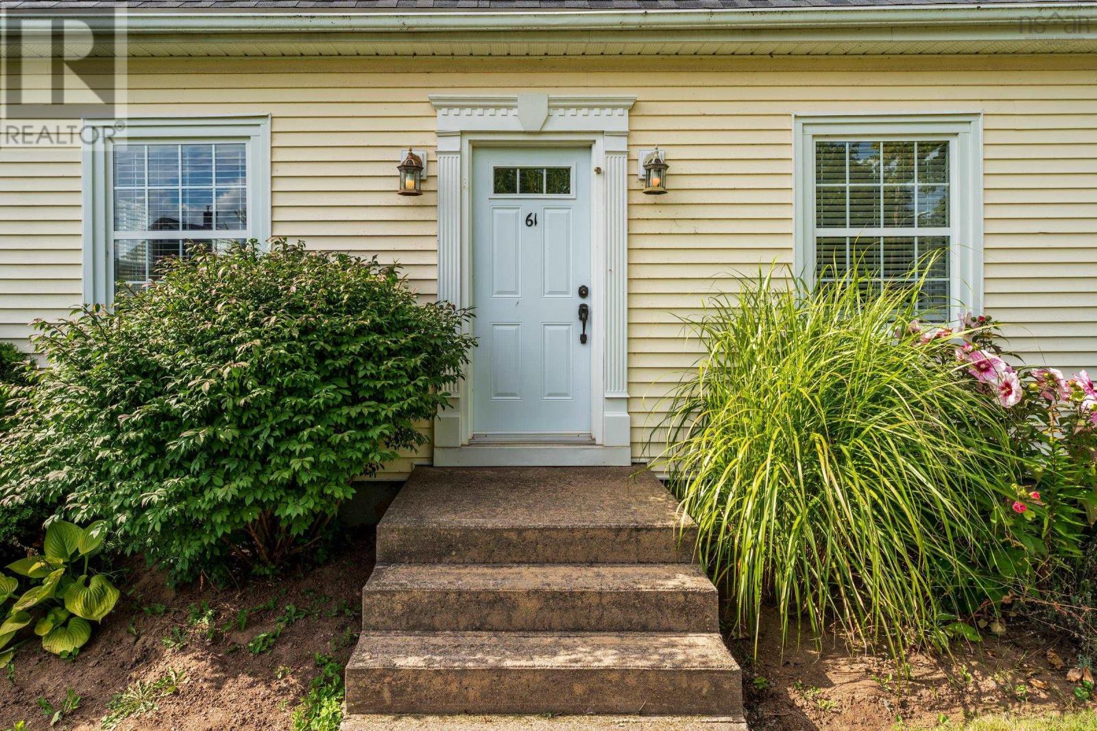 61 Connaught Avenue, Middleton, Nova Scotia  B0S 1P0 - Photo 5 - 202622418