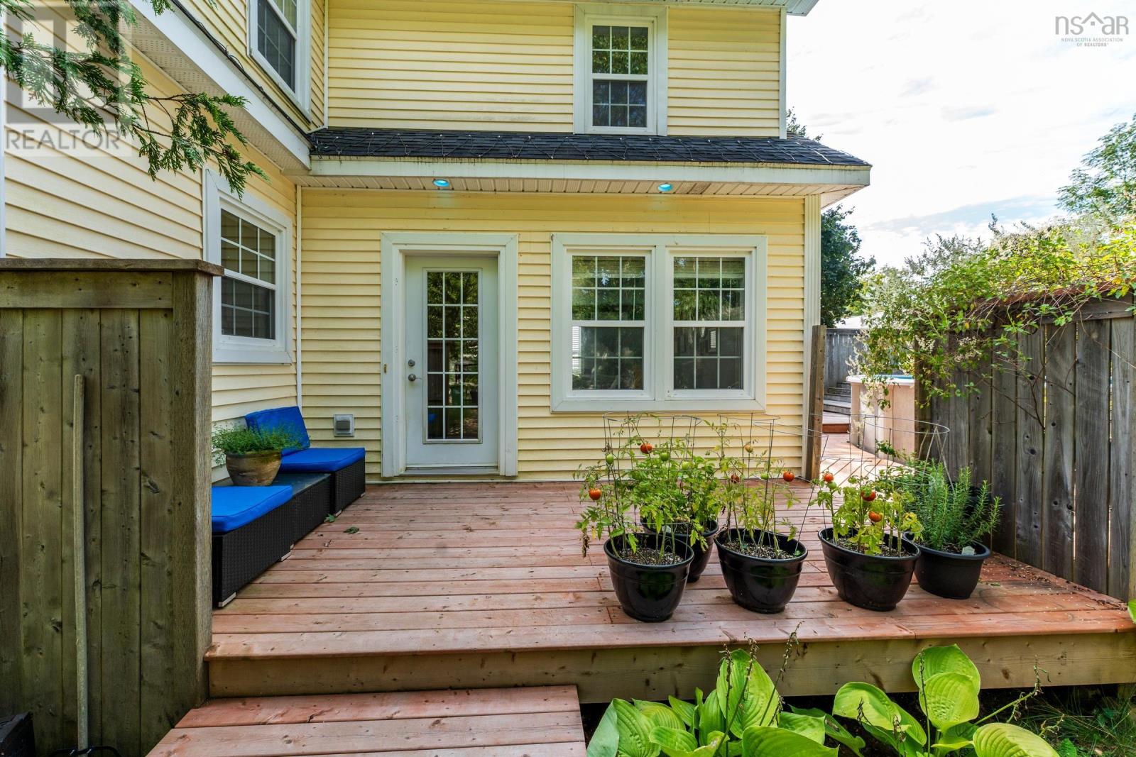 61 Connaught Avenue, Middleton, Nova Scotia  B0S 1P0 - Photo 9 - 202622418