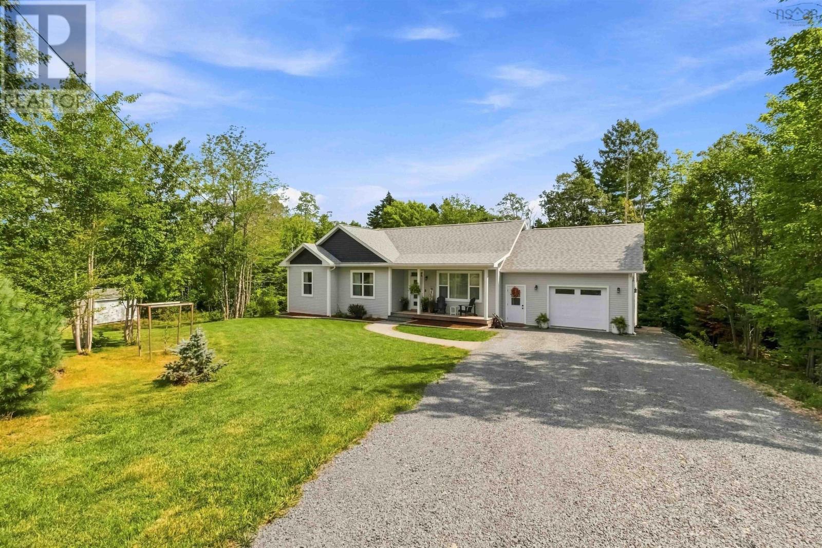 221 Meldrum Avenue, conquerall bank, Nova Scotia
