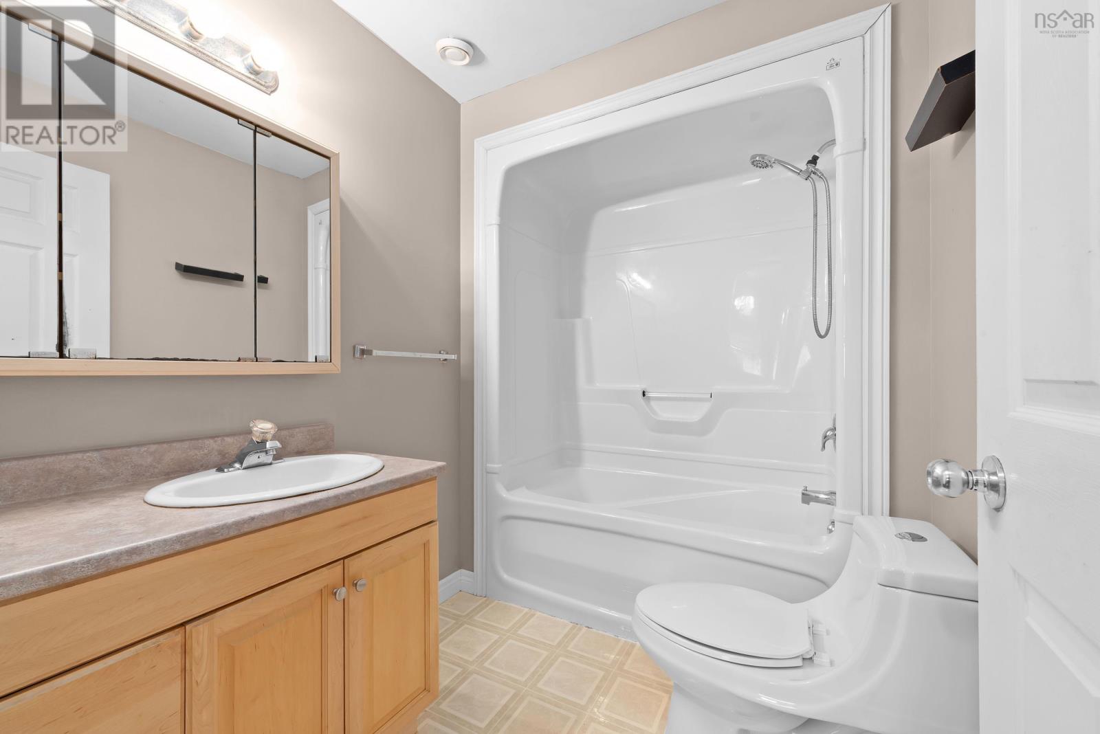 31 Hewer Crescent, Middle Sackville, Nova Scotia  B4E 3E4 - Photo 22 - 202622660
