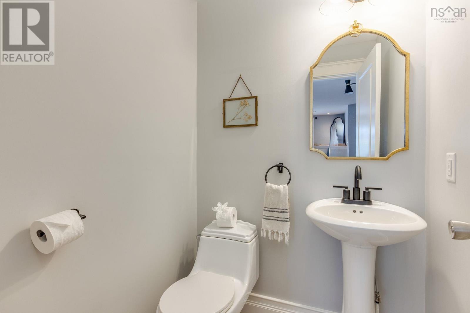 5 Edgewater Close, Dartmouth, Nova Scotia  B2W 6S3 - Photo 22 - 202622753