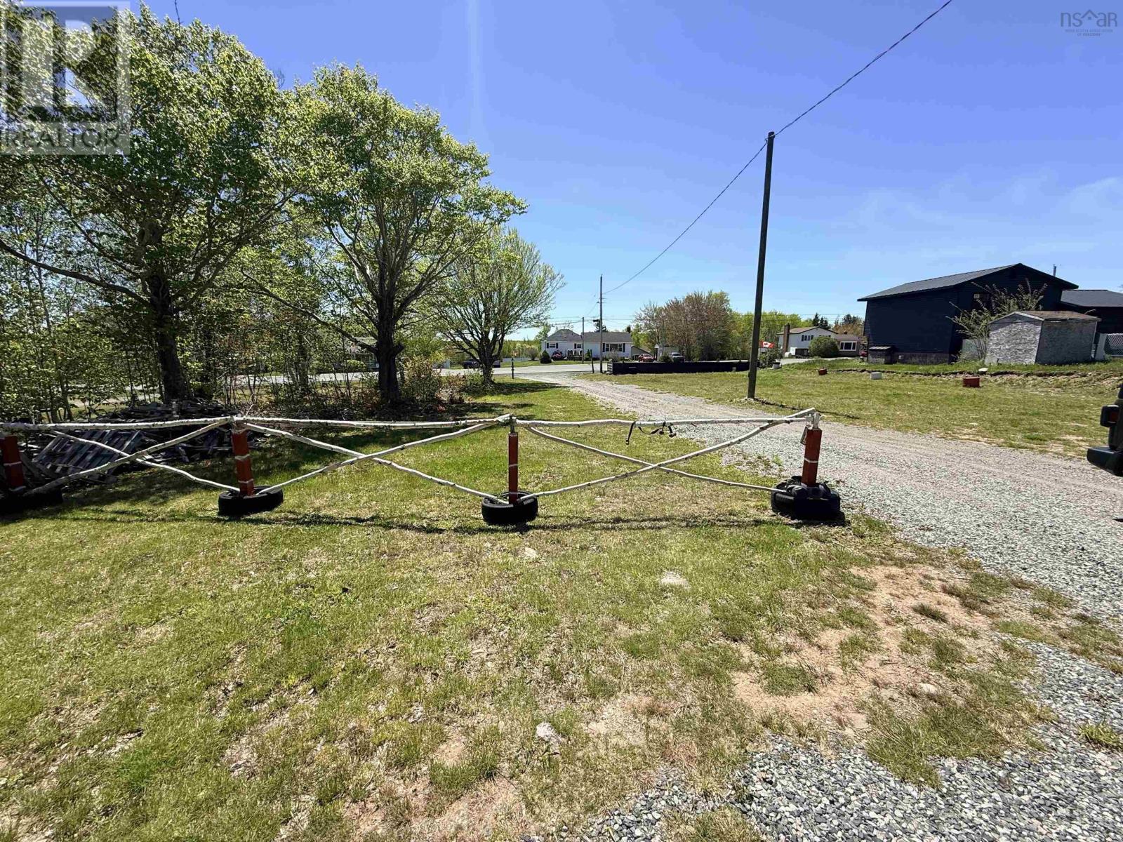 897 Lingan Road, Sydney, Nova Scotia  B1N 3K7 - Photo 8 - 202623135