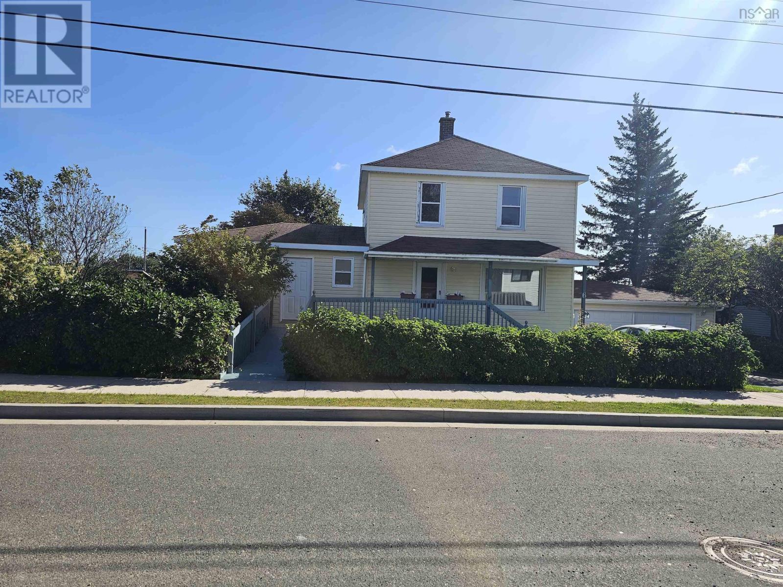 6 Alphonse Street, Glace Bay, Nova Scotia  B1A 4A3 - Photo 2 - 202623138