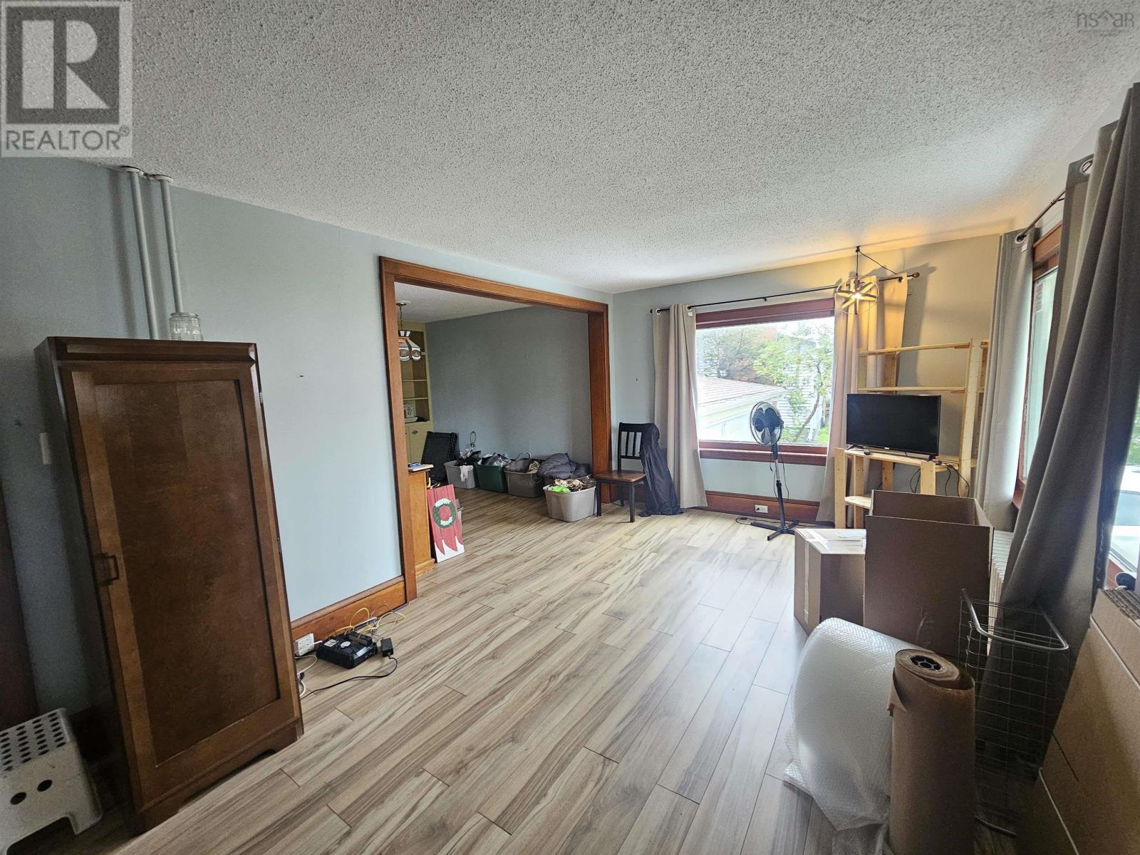 6 Alphonse Street, Glace Bay, Nova Scotia  B1A 4A3 - Photo 5 - 202623138