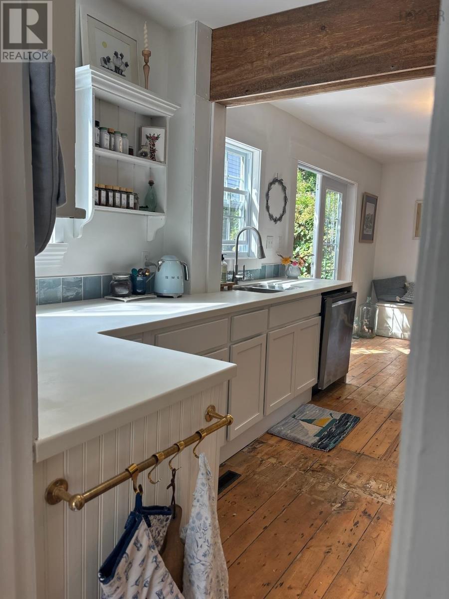 102 Pleasant Street, Mahone Bay, Nova Scotia  B0J 2E0 - Photo 15 - 202623145