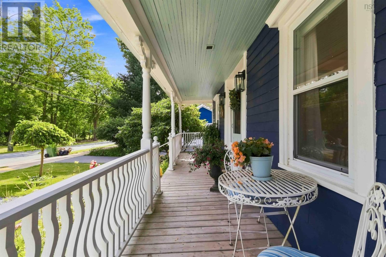 102 Pleasant Street, Mahone Bay, Nova Scotia  B0J 2E0 - Photo 3 - 202623145
