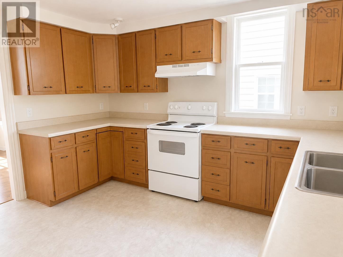 817 Tower Road, 5791 Harrington Dr, Halifax Peninsula, Nova Scotia  B3H 2Y1 - Photo 22 - 202623152