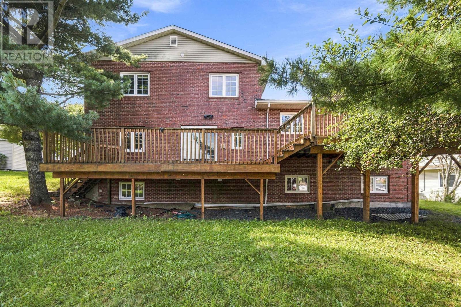 11 Laurentian Drive, Halifax, Nova Scotia  B3M 3G2 - Photo 43 - 202623530